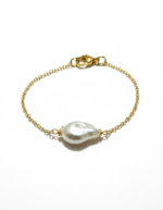 minimal pearl bracelet for women